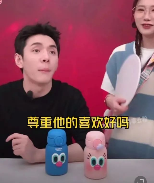 直播间公开怼女助理李佳琦变了