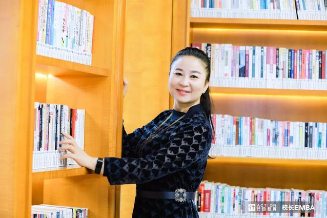 2021十大企业家校长刘梅 | 从街边小店到中华餐饮典范,她让重庆火锅