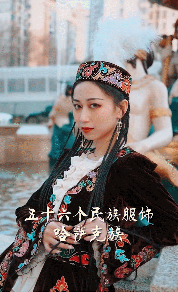 湖北女孩拍中国56个民族服饰耗时247天播放量近1亿引全网盛赞中国文化