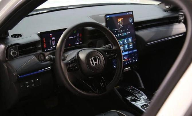 本田全栈智控生态系统e:n os中,还包括honda sensing 360智能驾驶辅助
