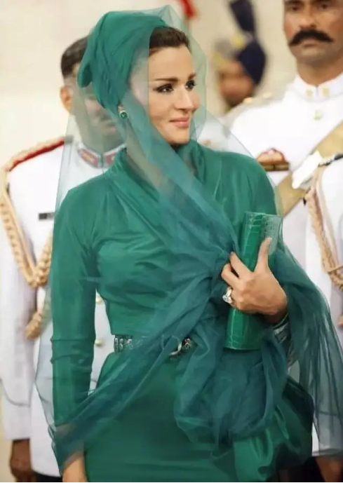 顶级女投资人:卡塔尔王妃莫扎向世界证明女人不是花瓶