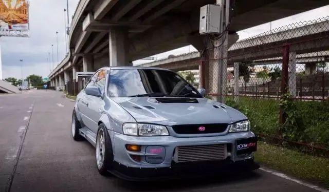 斯巴鲁 impreza gc5变身gc8