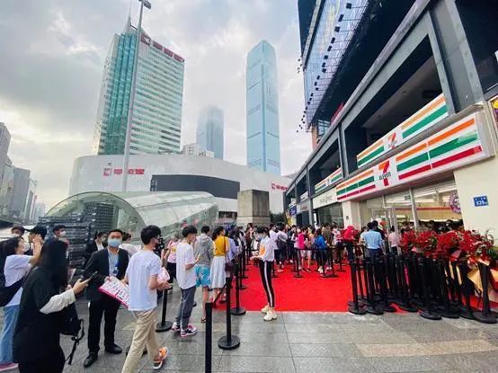 新知达人, 社商周报|微信封杀私域流量;西贝投10亿转型零售;重庆百货将开200社区店;商业地产、住宅地产能否分开调控?