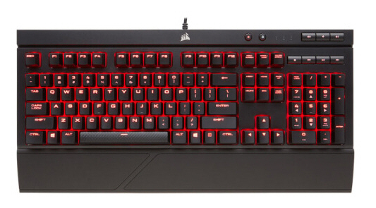 该键盘拥有字符透光键帽,自带掌托,多媒体按键.