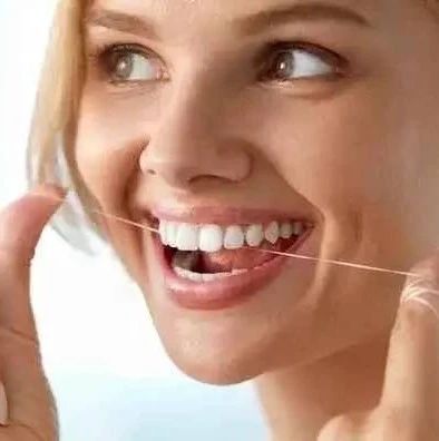 牙医锦囊:想用水牙线保持口腔健康担心有副作用，怎么办？