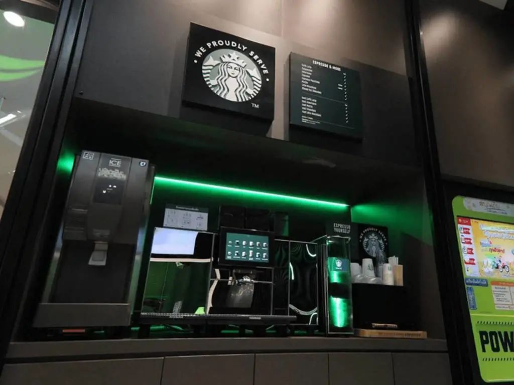 星巴克泰国首个自助咖啡机