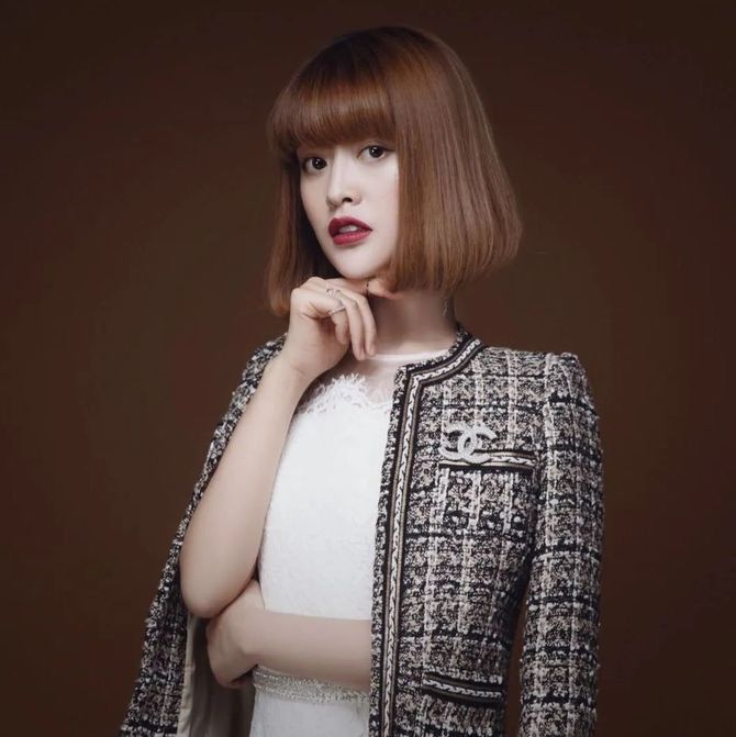 tech新金融创始人:                     queena