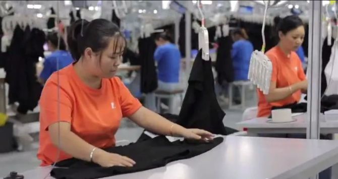新知达人, 服装业的“缺工模式”，已成常态，纺织服装业人力成本飙升超50%，订单利润不及人工上涨的成本！ ​