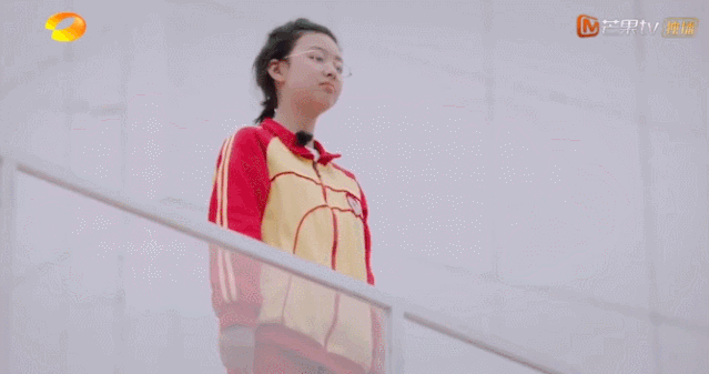 新知图谱, 王菲女儿退学的背后,是4.3亿中国家庭的隐痛:父母的控制欲,到底害了多少人