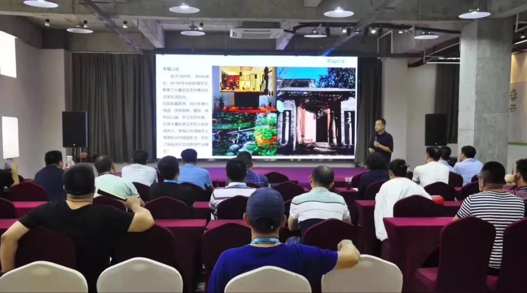 新知图谱, 地产洗牌前夜:有人疯狂抢地,有人冷眼旁观