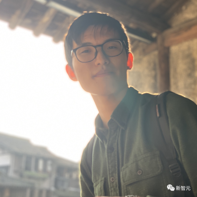 太空与网络, 马斯克官宣成立xAI！挖角谷歌+OpenAI豪华天团，清华校友加入，解密宇宙终极答案「42」