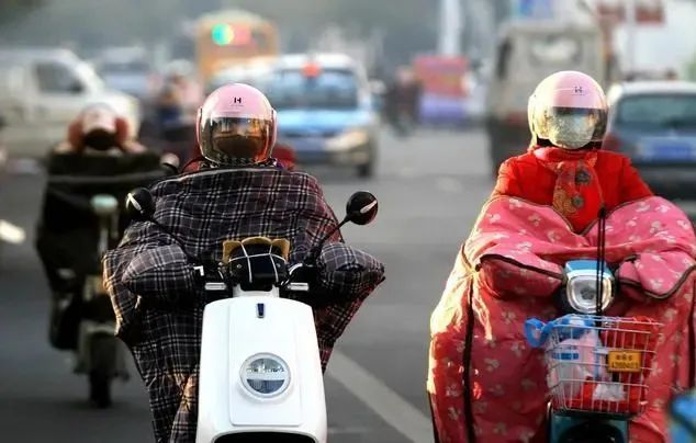 电动车头条, 2024年1月起，电动二轮、三轮、四轮车上路有新规，出行注意