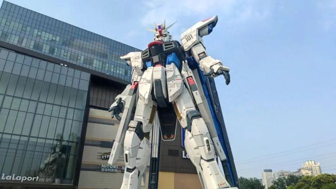 Zhang Shule, a Chinese mecha that only loves elementary school students? Here comes the truth