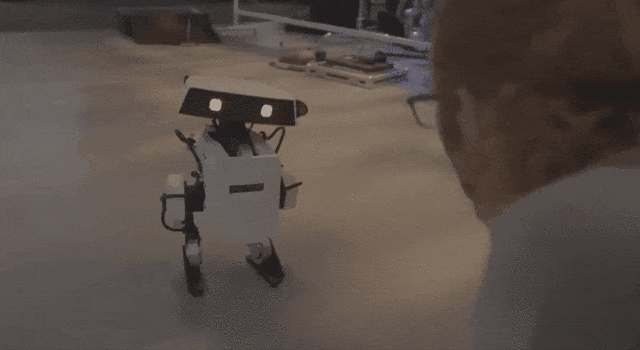 机器人瓦力来了！迪士尼亮出新机器人，用RL学习走路，还能进行社交互动