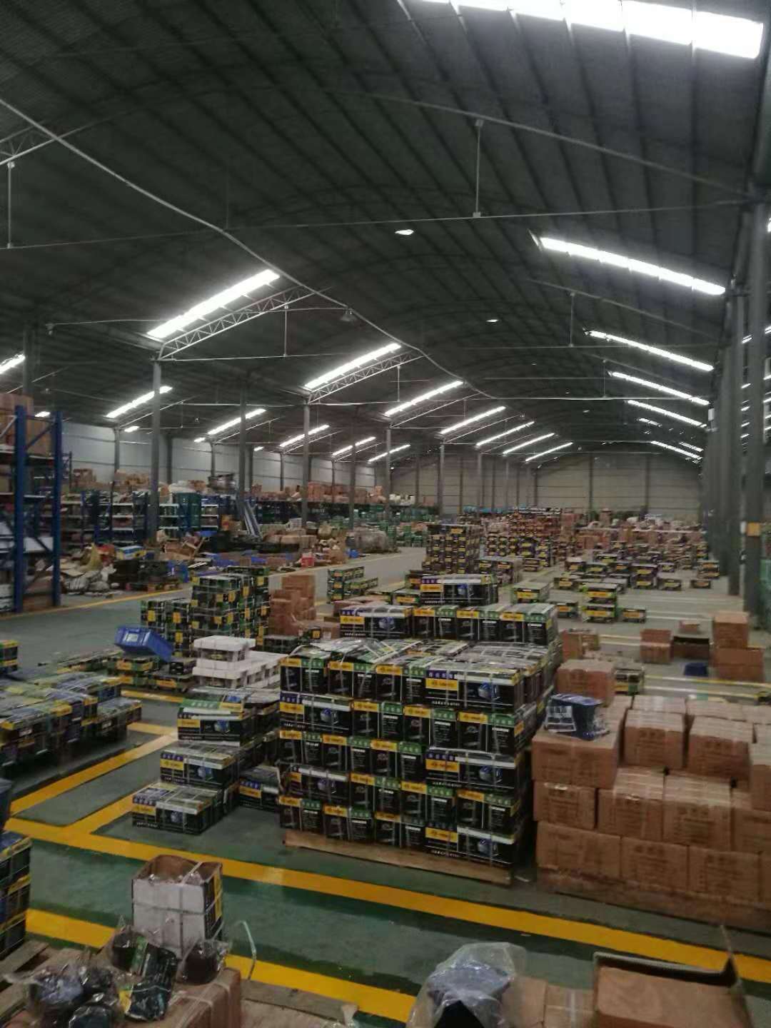 汽配云客户仓库实拍