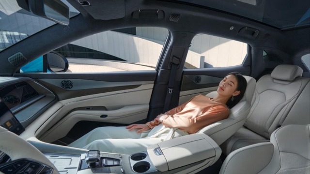 100万内最豪华超舒适智能电动SUV，全新腾势N7正式上市！
