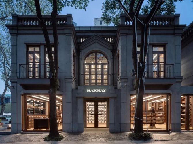 新知达人, 【1288期】美妆品牌HARMAY話梅武汉，店铺位于40年代的建筑