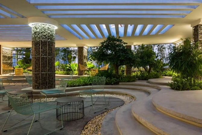 光影下的自然办公空间_景观邦-商业新知