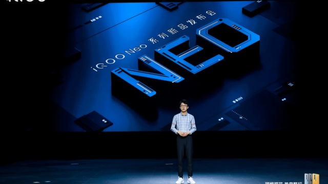 搭配“双芯2.0”， iQOO Neo5S手机正式发布