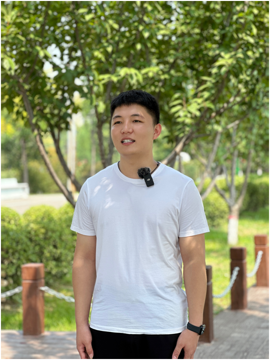 雄观科技, 24岁小伙和县城水果电商“江湖”
