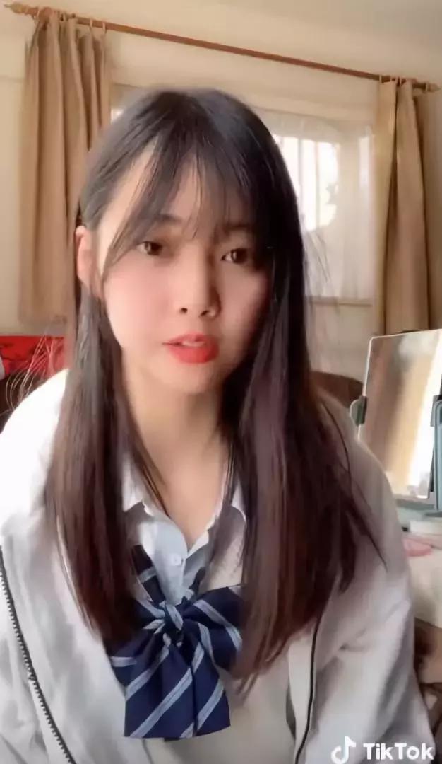 新知图谱, 当微信海外失意的时候,另一个中国APP却登上日本排行榜第一