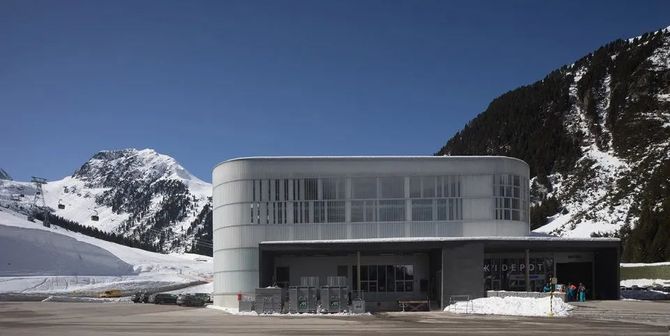 新知达人, 设计灵感丨5个深藏在雪山里的建筑