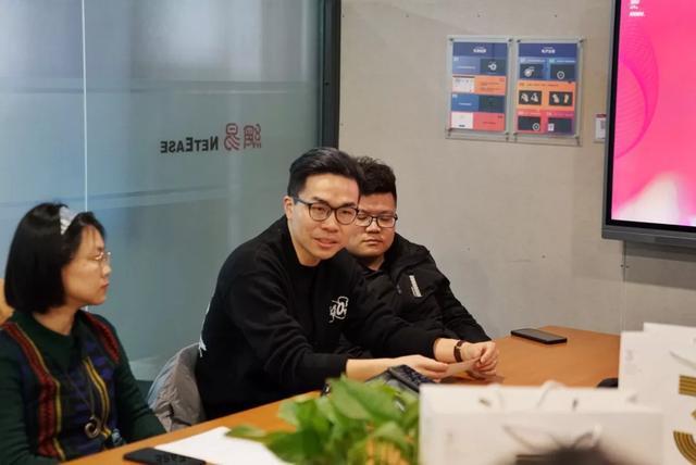 新知达人, 网易联合创新中心首席体验官的一天