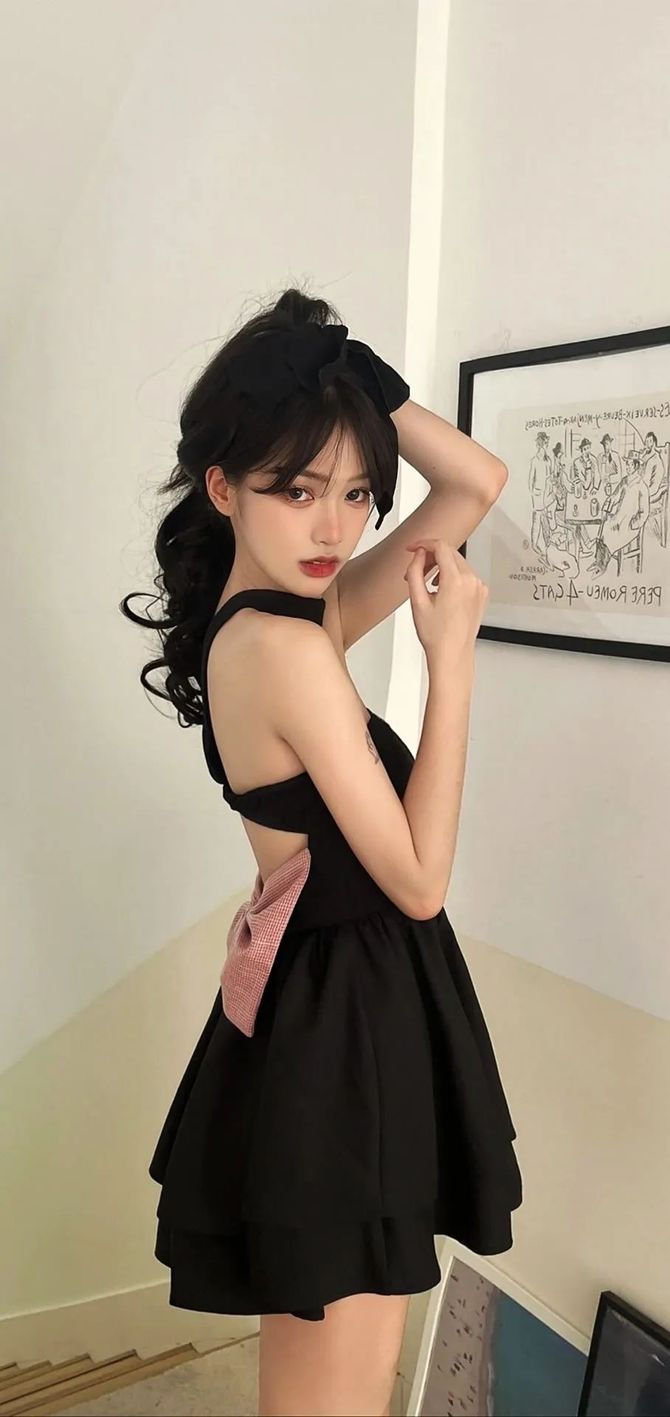 新知达人, 壁纸 | 女朋友穿衣穿出了高级感