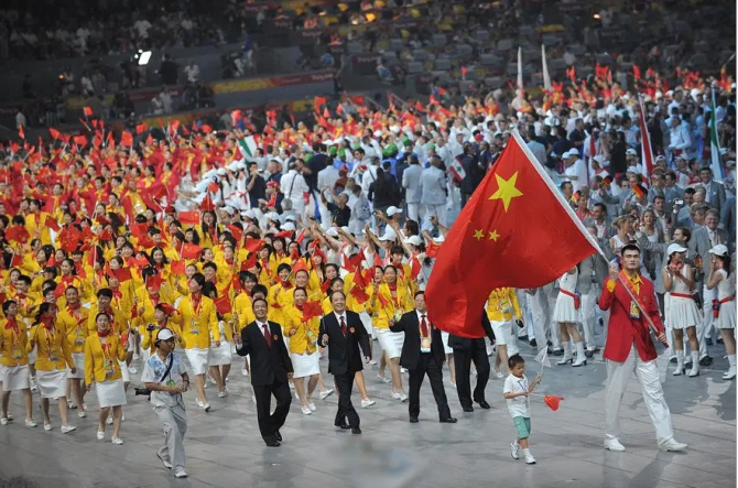 新知达人, 动感经济：中国万亿级体育旅游市场是怎样打开的？