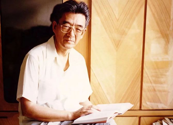 新知达人, 纪念黄枬森先生百年诞辰 | 《德意志意识形态》与当代中国马克思主义哲学研究的三个问题