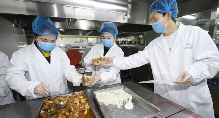新知图谱, 从海底捞财报,看餐饮业现金流危机,疫情当前,如何开源节流?