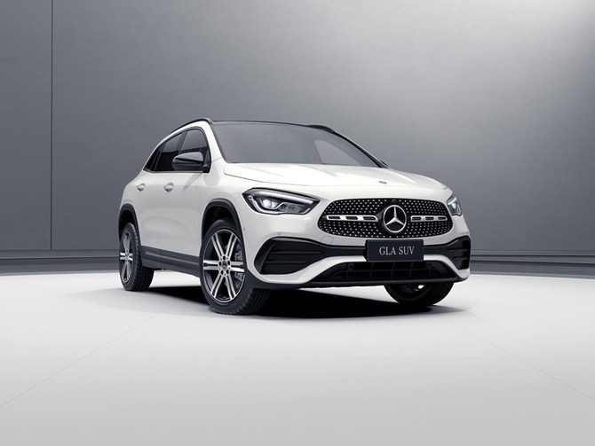 新知达人, 卉眼识车|全新奔驰gla正式上市新增2.0t动力28.39起