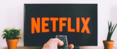 Netflix接受广告，背后发生了什么？