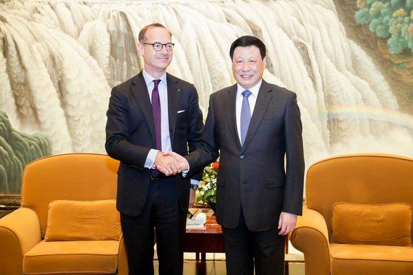 安联(中国)保险控股有限公司正式于上海开业