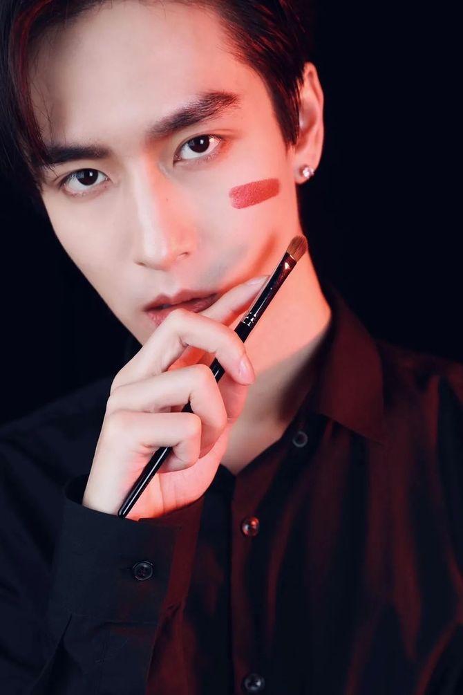 短鱼儿, 国际认证化妆师的破圈之路丨短鱼儿专访崔佳楠