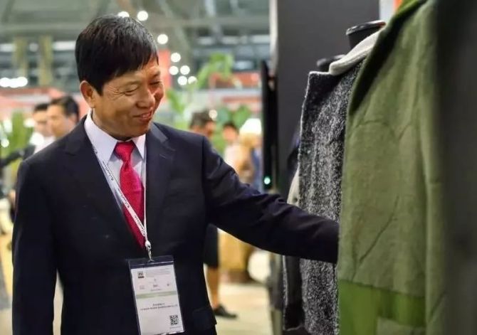 新知达人, 42年潮起潮落，服装业织造中国韧度
