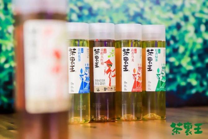 新知达人, 越骂越火,被称为“最难喝饮料”,农夫山泉靠它赢麻了