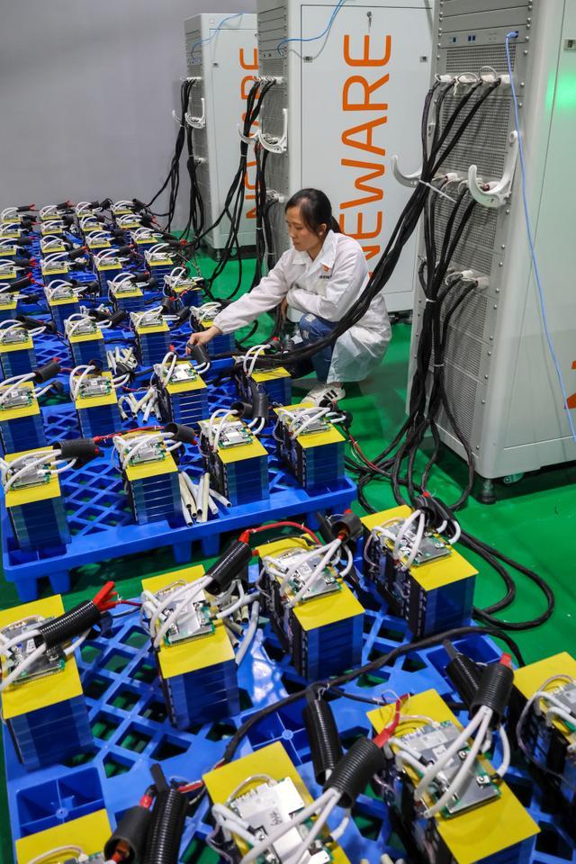 科技小琴, 2024深圳新能源锂电池储能连接器展会锂电池充电器测试仪展会