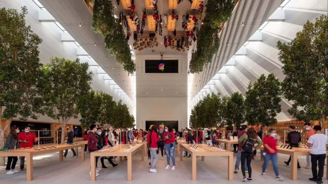 新知达人, Foster + Partners | 洛杉矶Apple新店种满树木，体验一个充满活力的空间