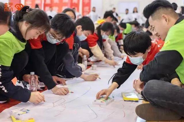 新知达人, “爱心手拉手·成长心连心”公益活动在苏州市吴江区笠泽实验初中举办
