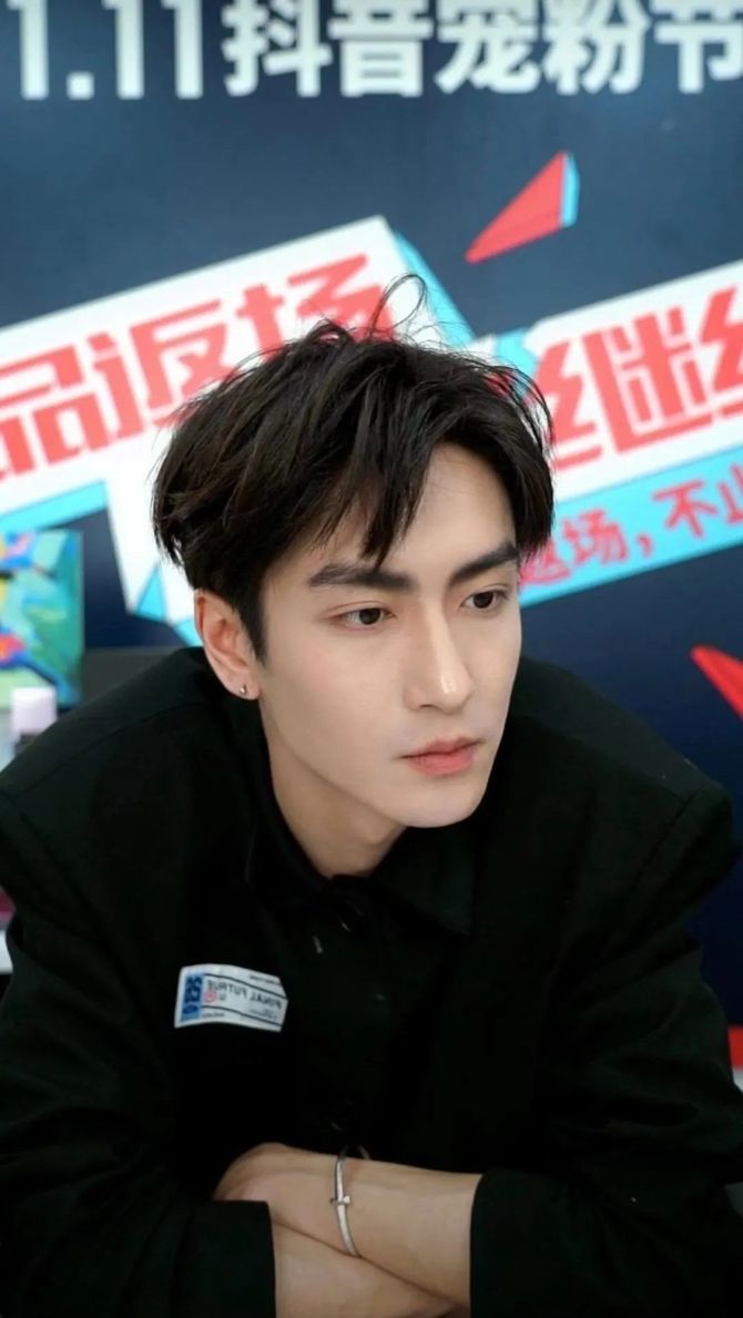 短鱼儿, 国际认证化妆师的破圈之路丨短鱼儿专访崔佳楠