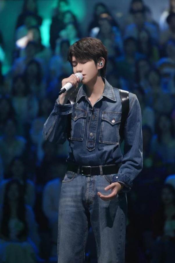 影视观察家, 杨千嬅王源惊喜"相遇" 《我想和你唱》第四季今晚收官