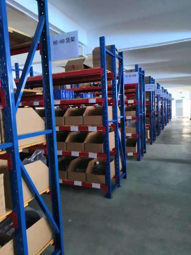 汽配云客户仓库实拍