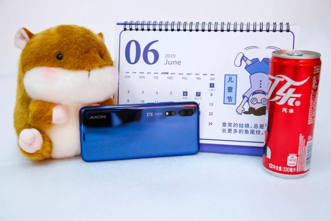 新知图谱, 天机下凡,中兴 Axon 10 Pro 5G 版上手体验 | 极刻评测