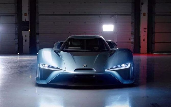 车业杂谈, 裁员之后，蔚来究竟是轻装上阵，还是负重前行？｜车业杂谈