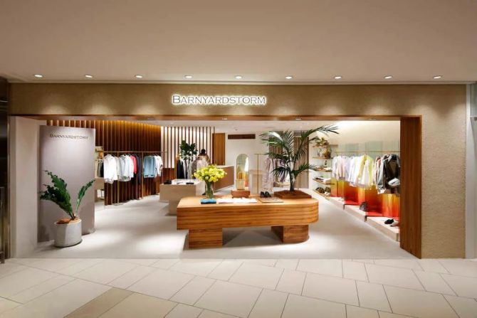 新知达人, 【1282期】日系服装品牌“BARNYARDSTORM”新店，展示了成年人的成熟感和舒适感