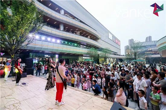 新知图谱, 客流20万+!合肥万科广场火爆开幕!