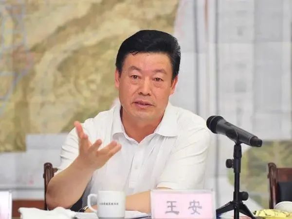 工程院士被查,住建副厅长被双开,工程局领导被调整