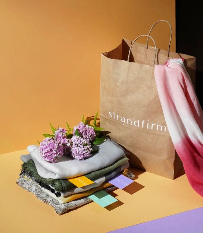 新知达人, 粉色系列围巾品牌形象包装设计