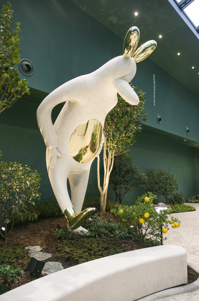 鬼才设计师jaimehayon作品都市里的治愈花园惊艳首尔的mokagarden